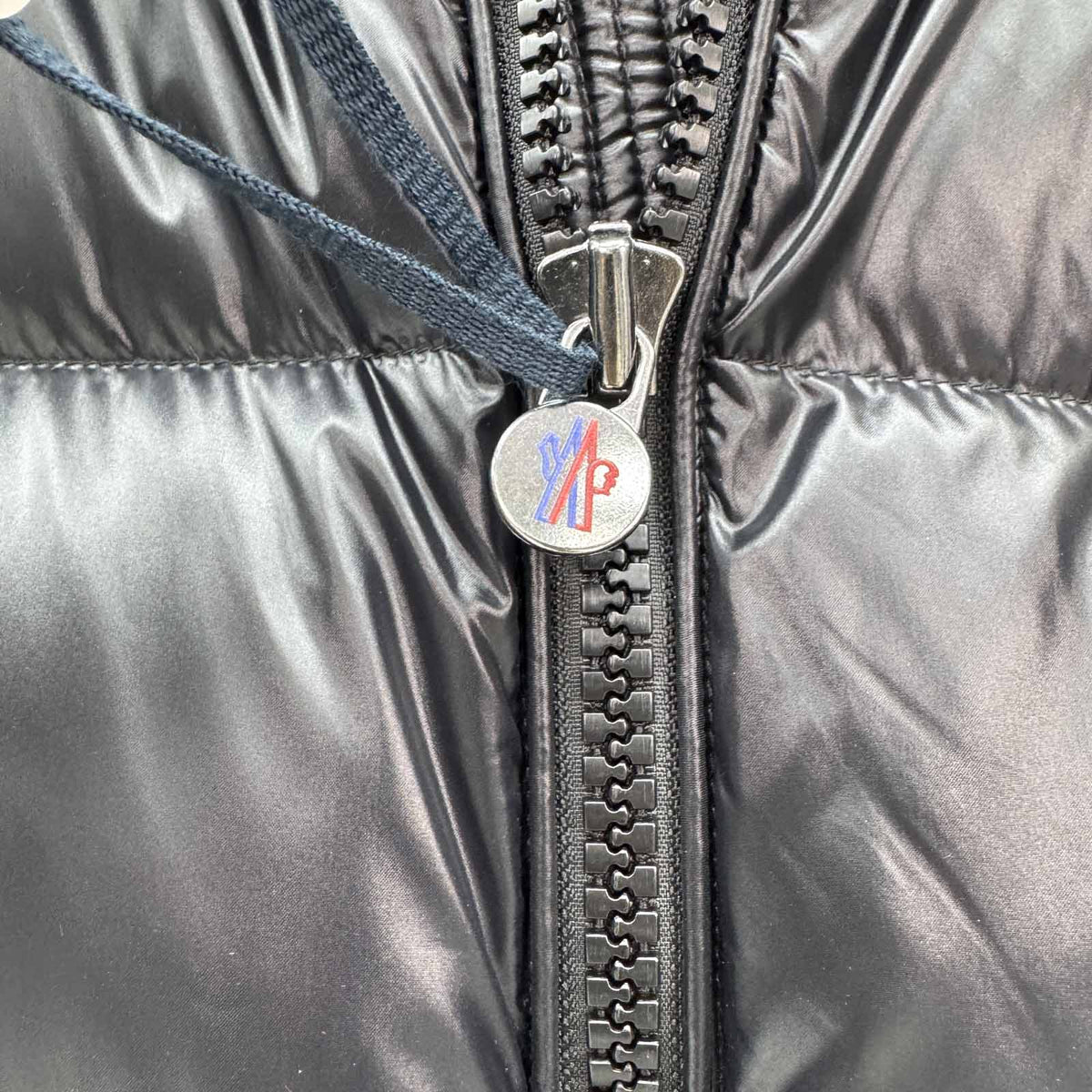 Moncler maya